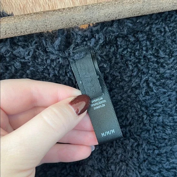 SKIMS Cozy Knit Onesie - Picture 6 of 9